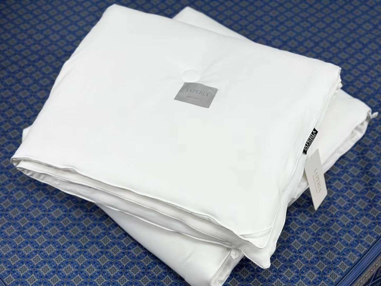 Одеяло комфортное La Perla BP-39995 Одеяло комфортное La Perla BP-39995