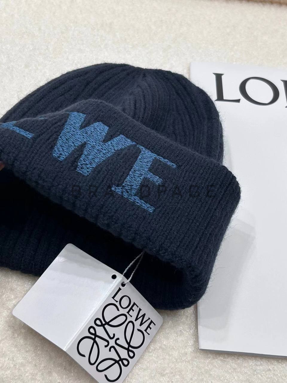 Шапка из шерсти Loewe BPLUX12428 Шапка из шерсти Loewe BPLUX12428