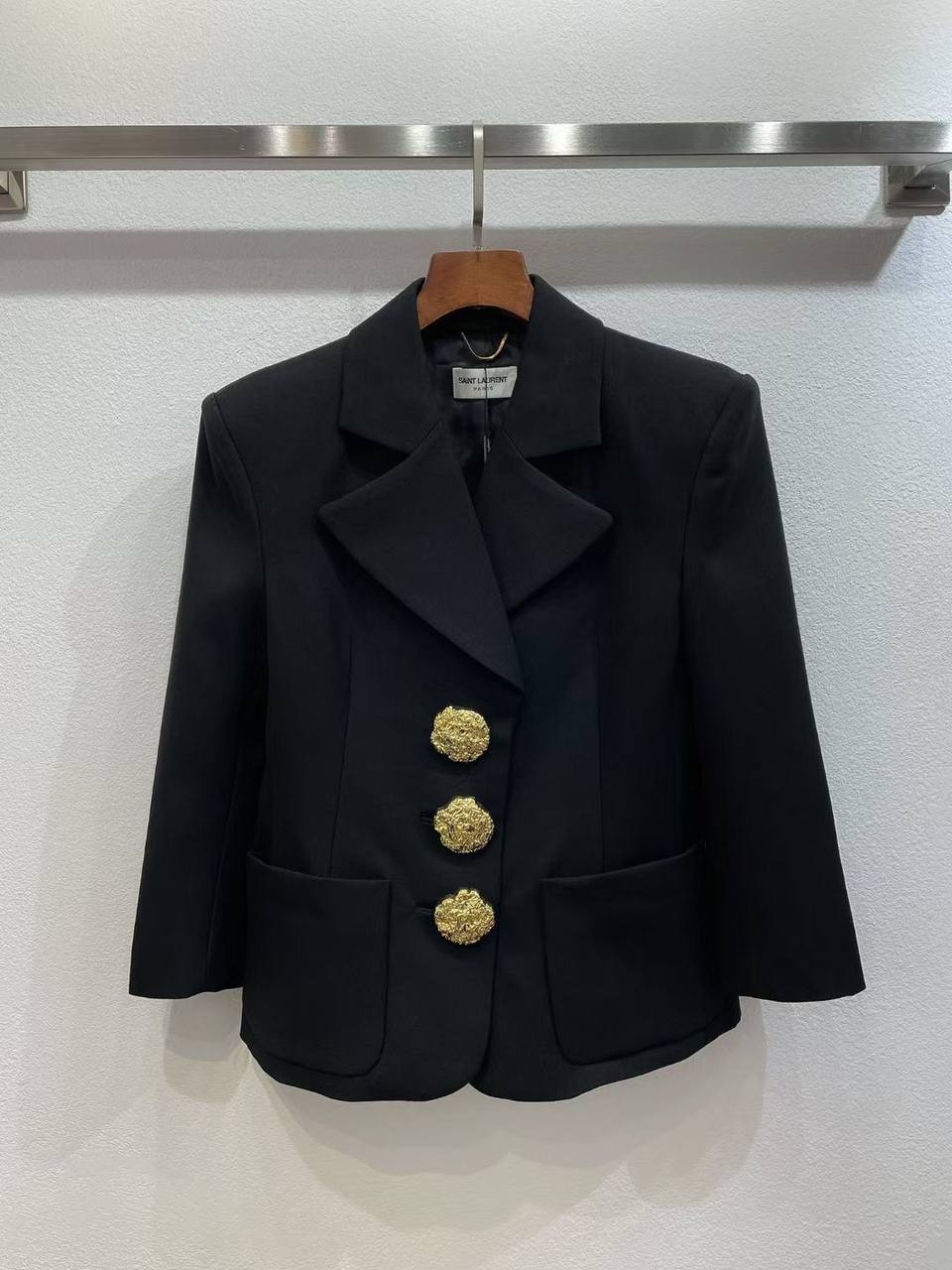 Элитный жакет Yves Saint Laurent BP-18004 Элитный жакет Yves Saint Laurent BP-18004