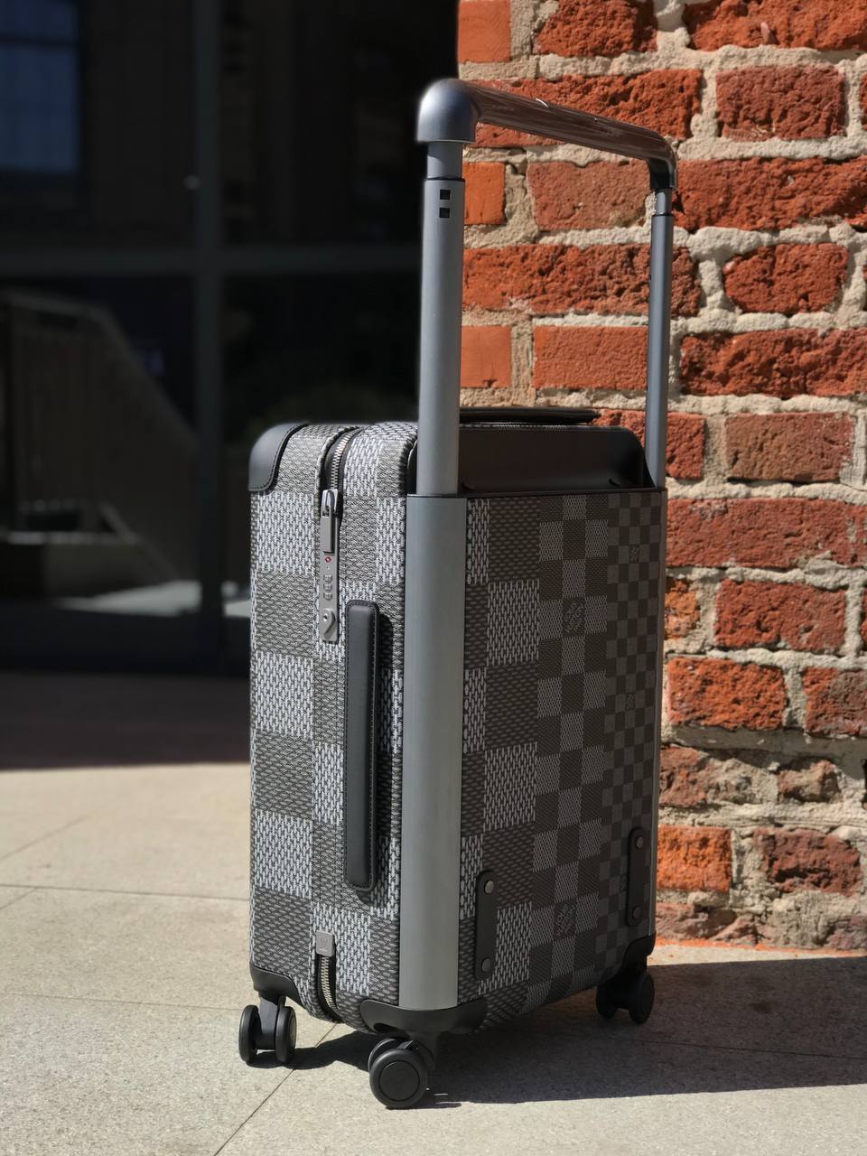 Louis Vuitton чемодан BP-19098 Louis Vuitton чемодан BP-19098