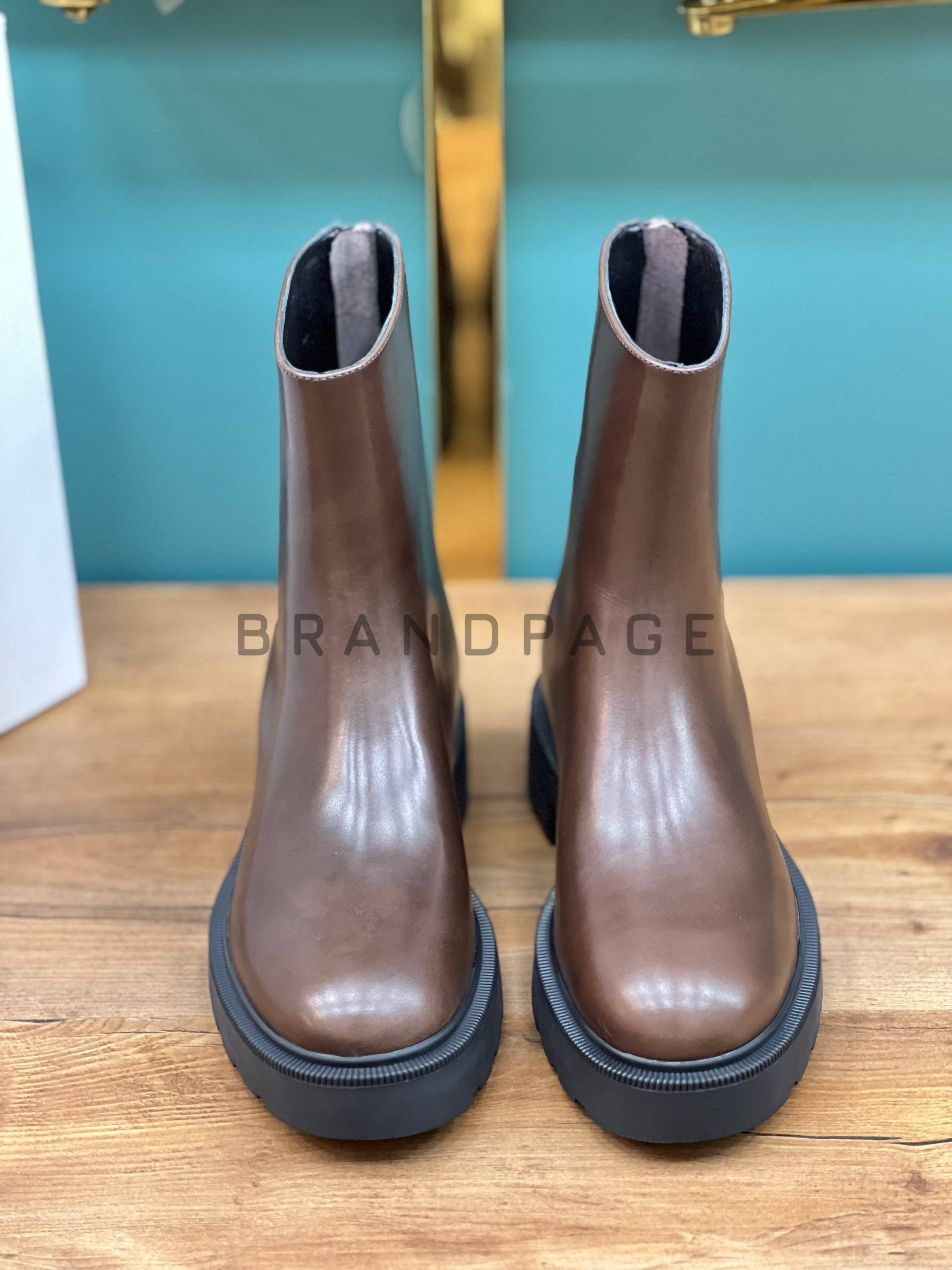 Женские кожаные сапоги The Row Nobilis Fast Женские кожаные сапоги The Row Nobilis Fast