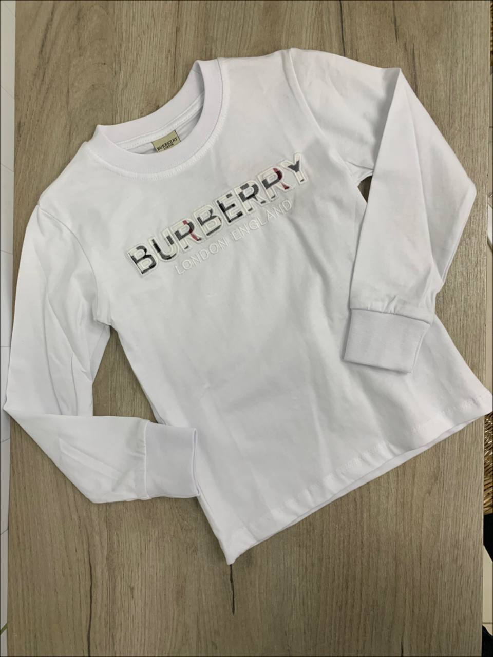 Элитный лонгслив Burberry BP-37760 Элитный лонгслив Burberry BP-37760