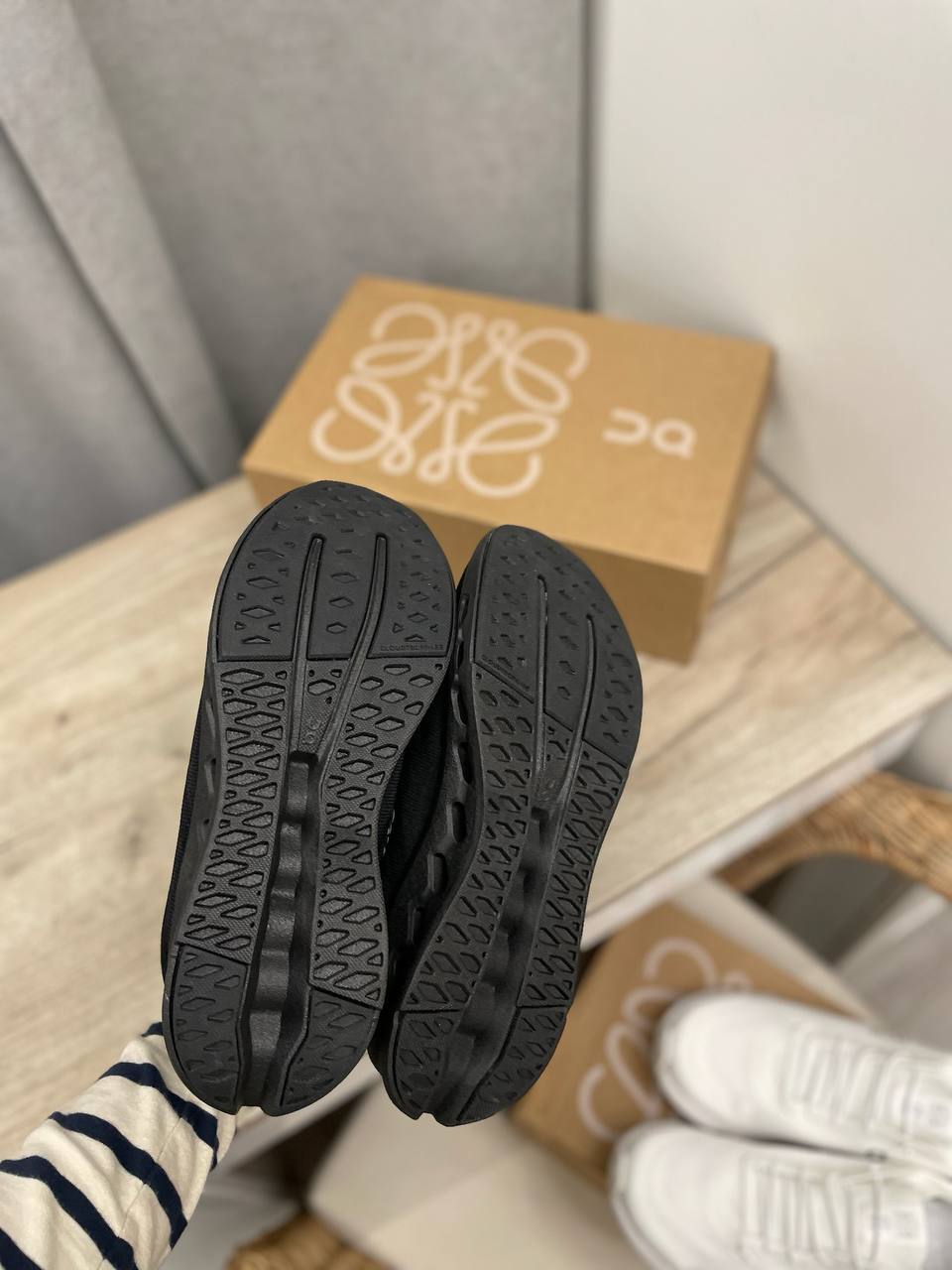 Кроссовки Loewe BP-49042 премиальные Кроссовки Loewe BP-49042 премиальные