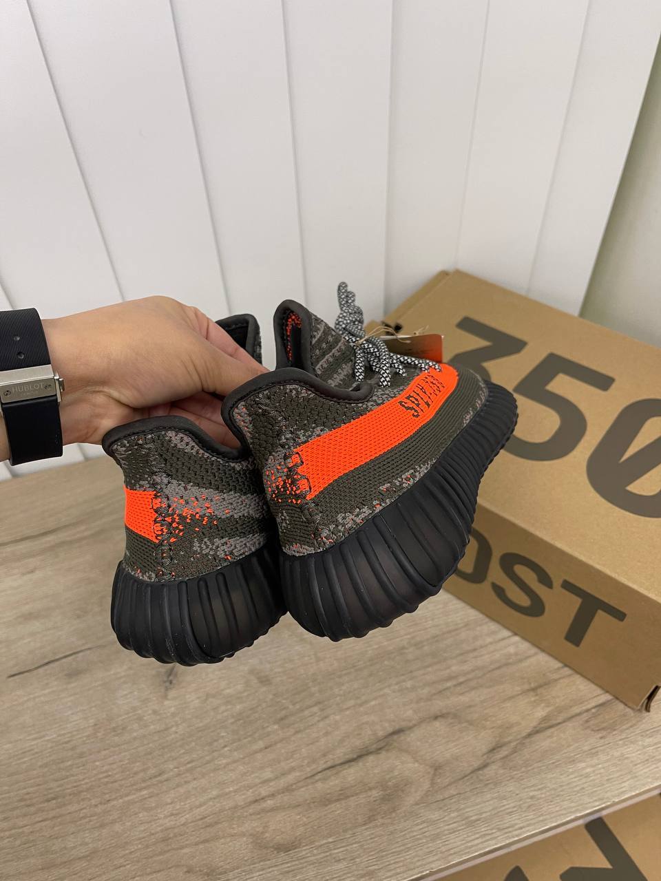 Хаки кроссовки Adidas Yeezy Boost BP-36865 повседневные Хаки кроссовки Adidas Yeezy Boost BP-36865 повседневные