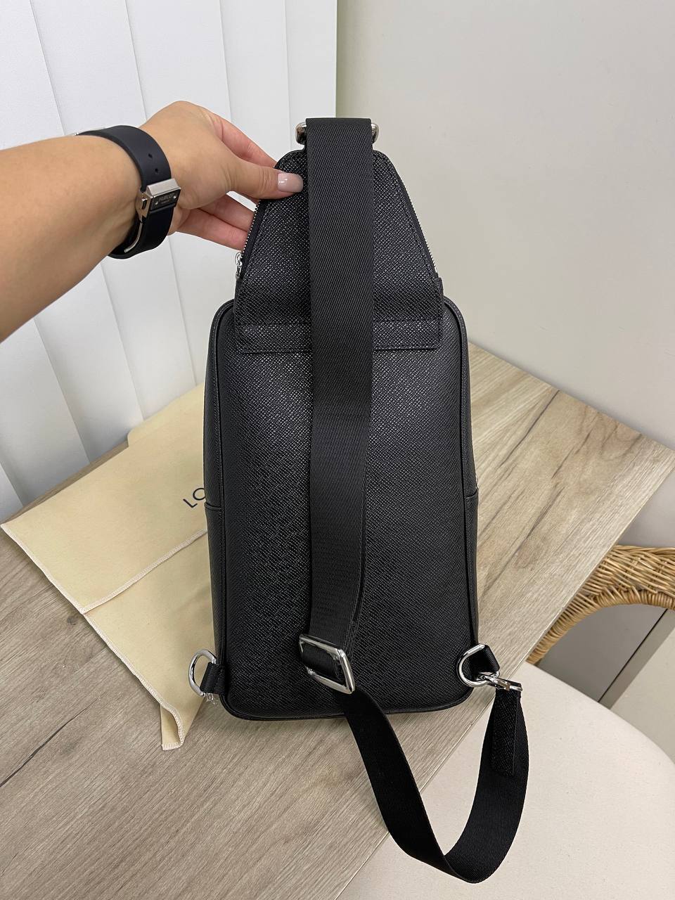 Сумка-слинг стильная Louis Vuitton BP-21980 Сумка-слинг стильная Louis Vuitton BP-21980