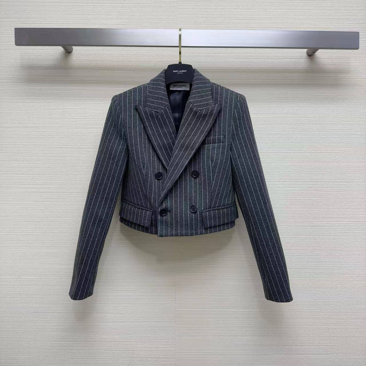 Трендовый жакет Yves Saint Laurent BP-41092 Трендовый жакет Yves Saint Laurent BP-41092