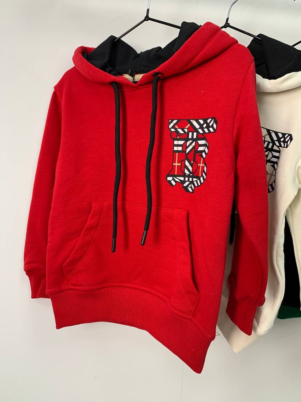 Толстовка лимитная Burberry BP-23836 Толстовка лимитная Burberry BP-23836