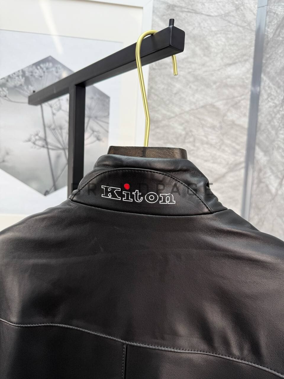 Кожаная куртка из кожи ягненка Kiton BPLUX5596 Кожаная куртка из кожи ягненка Kiton BPLUX5596