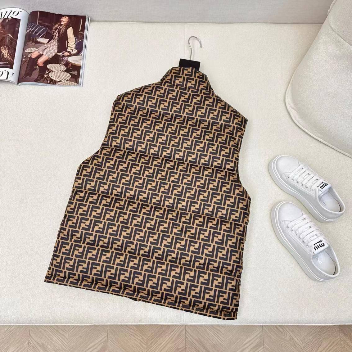 Двухсторонний коллекционный жилет Fendi BP-53795 Двухсторонний коллекционный жилет Fendi BP-53795