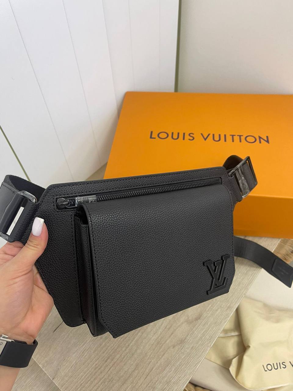 Сумка-слинг Louis Vuitton стильная BP-33282 Сумка-слинг Louis Vuitton стильная BP-33282