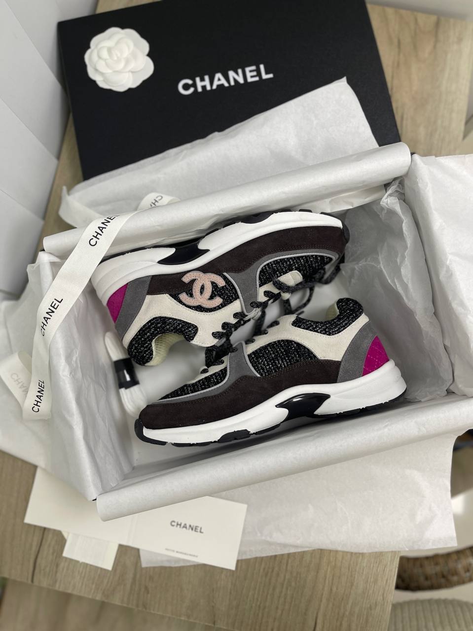 Комбинированные кроссовки Chanel BP-23724 коллекционные Комбинированные кроссовки Chanel BP-23724 коллекционные