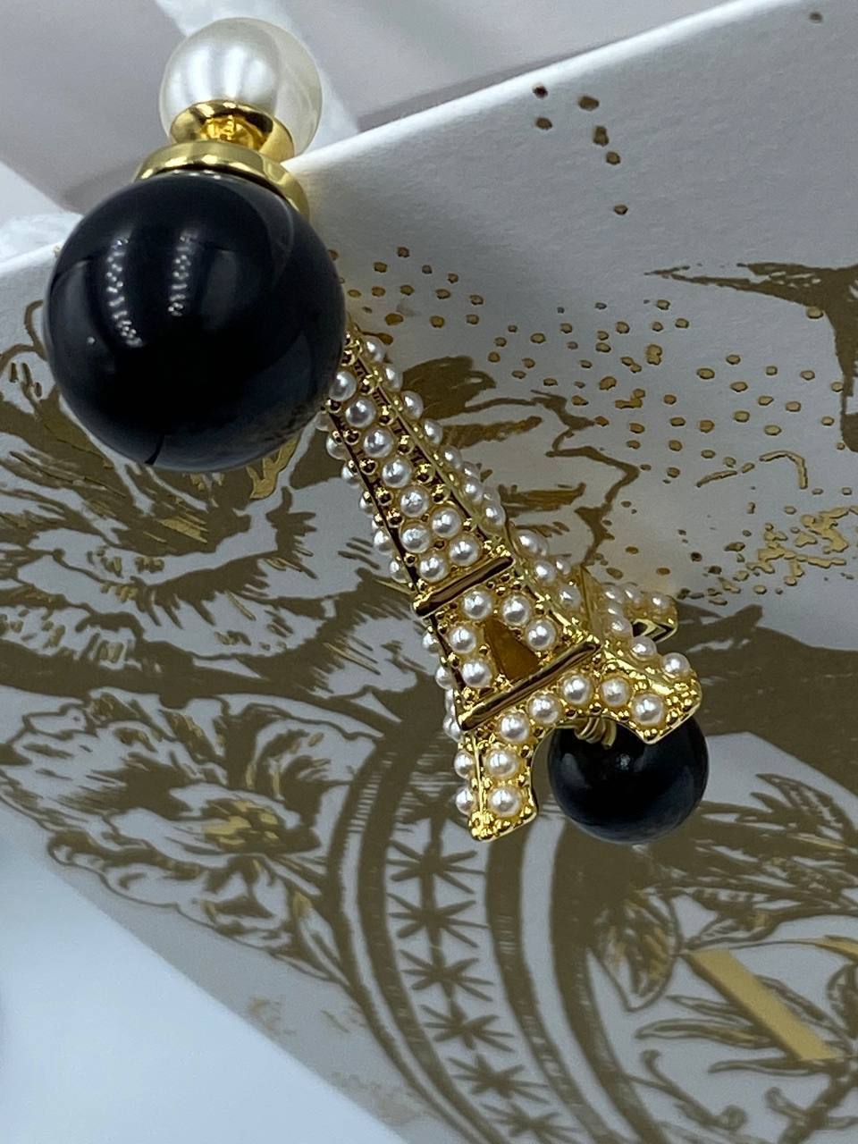 Трендовые серьги Christian Dior BP-42245 Трендовые серьги Christian Dior BP-42245