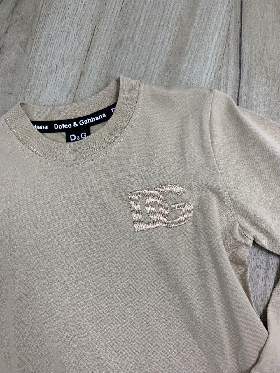 Лонгслив стильный Dolce & Gabbana BP-37765 Лонгслив стильный Dolce & Gabbana BP-37765