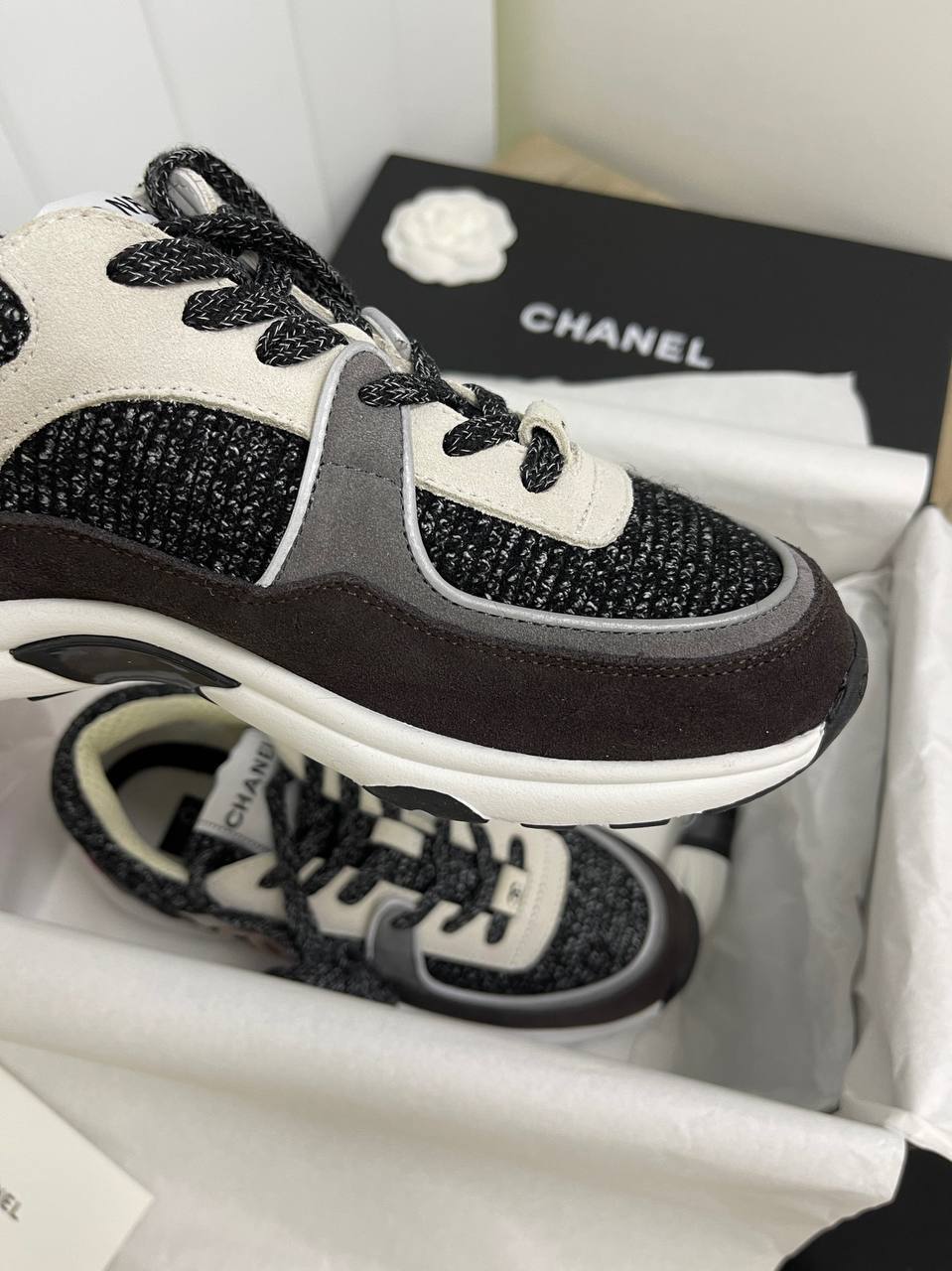 Комбинированные кроссовки Chanel BP-23724 коллекционные Комбинированные кроссовки Chanel BP-23724 коллекционные