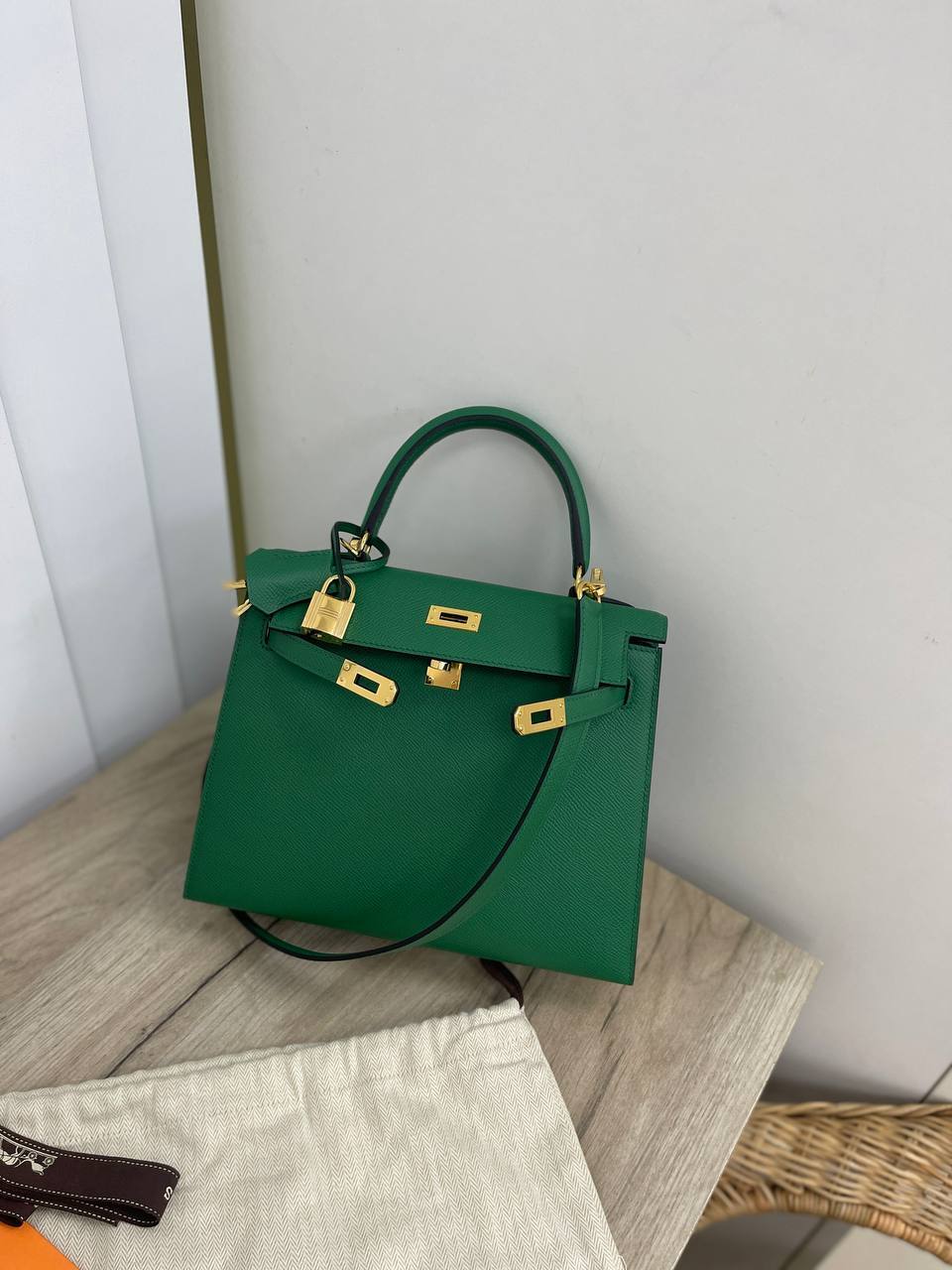 Коллекционная женская сумка Kelly 25 cm, Epsom leather Hermes BP-17181 Коллекционная женская сумка Kelly 25 cm, Epsom leather Hermes BP-17181
