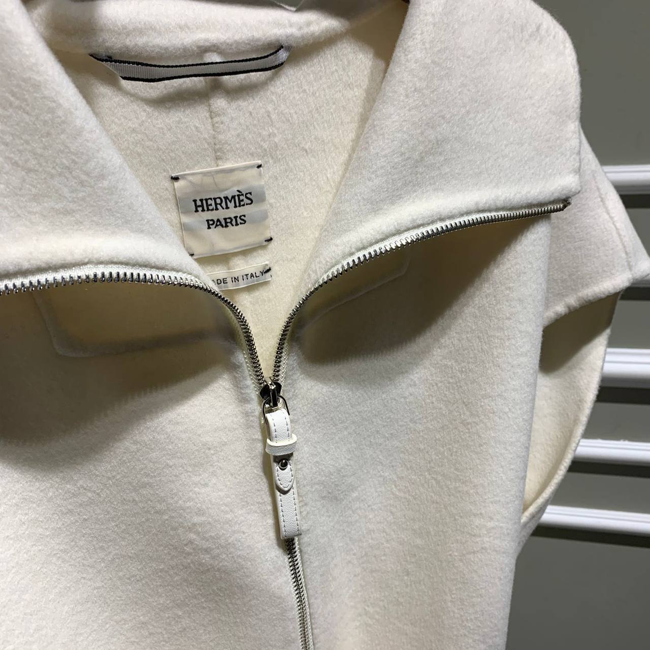 Элитный жилет Hermes BP-18798 Элитный жилет Hermes BP-18798