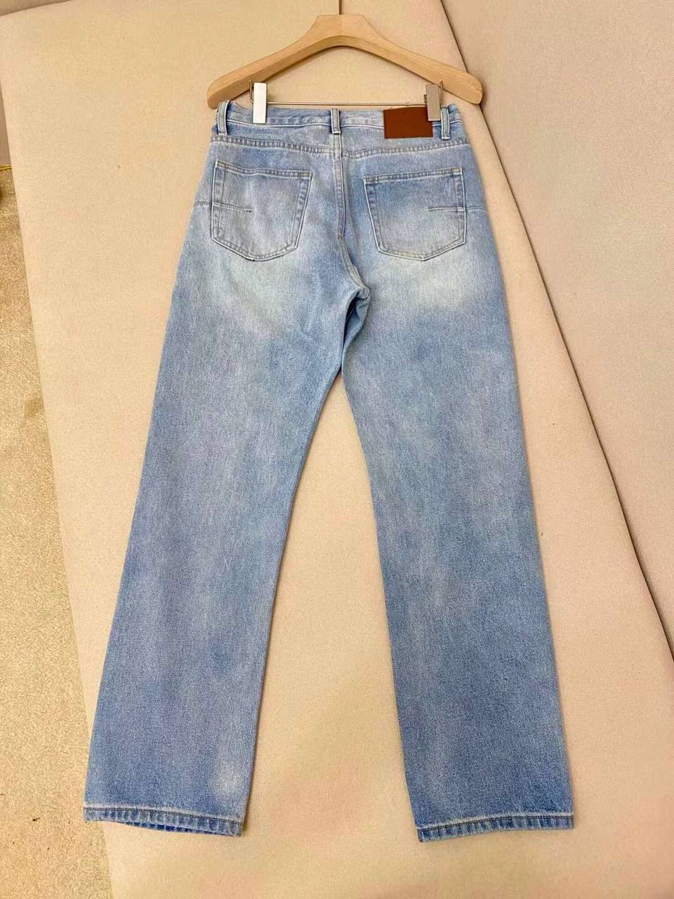 Джинсы стильные Christian Dior BP-44128 Джинсы стильные Christian Dior BP-44128