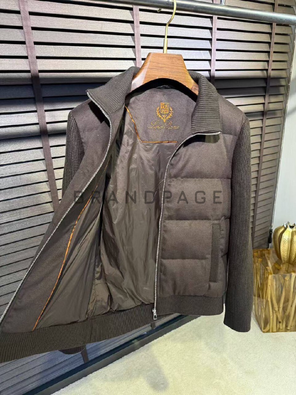 Ветровка из полиэфирного волокна с овечьей шерстью Loro Piana BPLUX5316 Ветровка из полиэфирного волокна с овечьей шерстью Loro Piana BPLUX5316