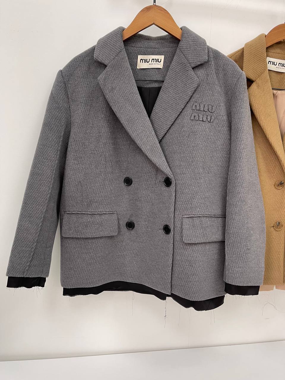 Элитный жакет Miu Miu BP-25746 Элитный жакет Miu Miu BP-25746