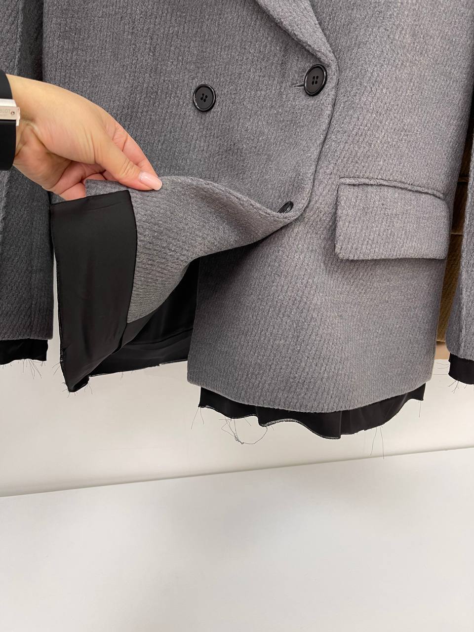 Элитный жакет Miu Miu BP-25746 Элитный жакет Miu Miu BP-25746