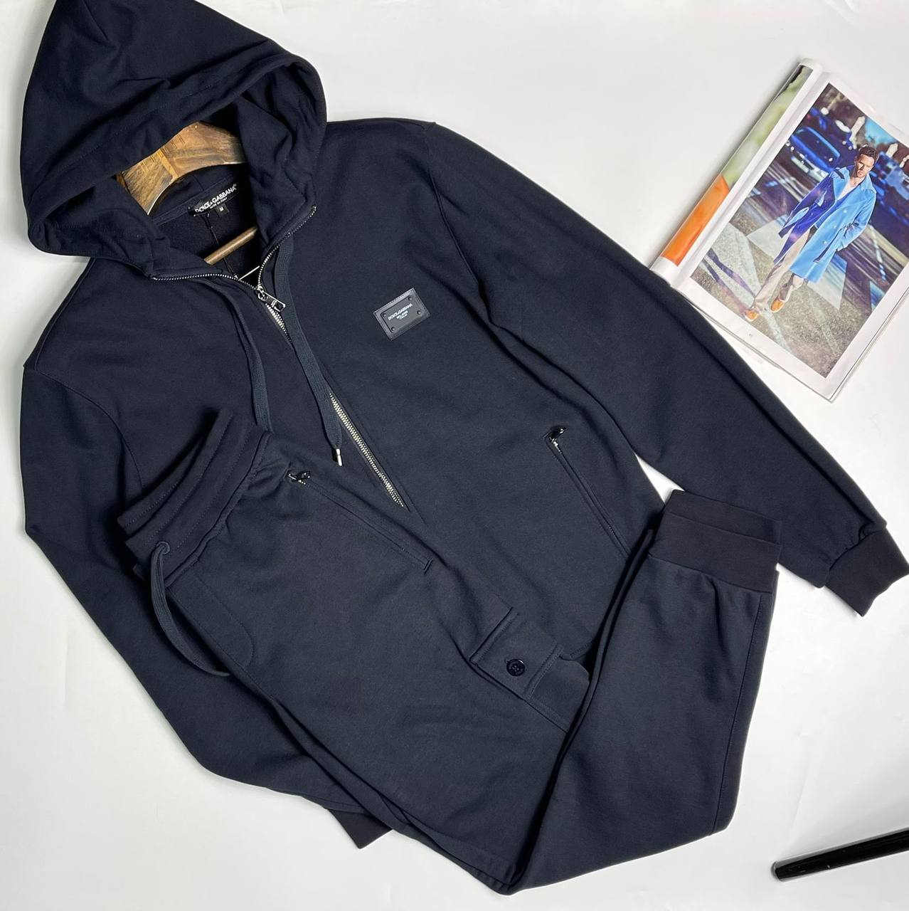 Спортивный костюм флисовый черный Dolce & Gabbana BP-22158 Спортивный костюм флисовый черный Dolce & Gabbana BP-22158