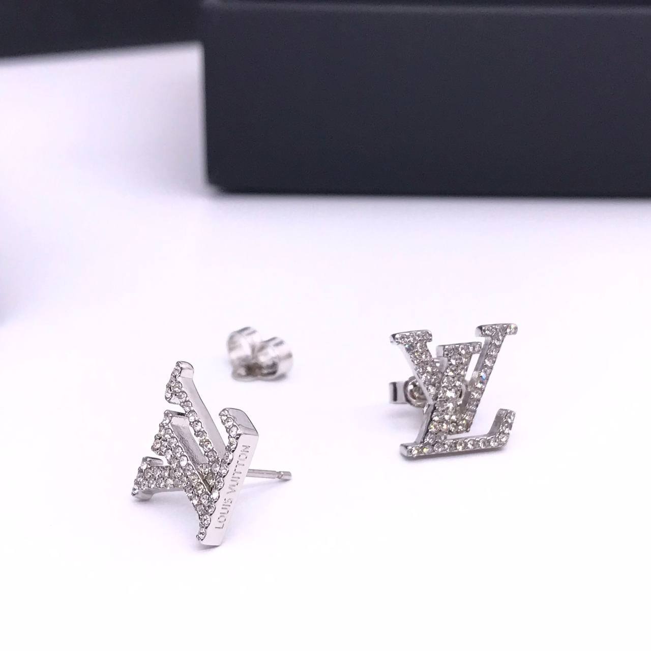Серьги коллекционные Louis Vuitton BP-15066 Серьги коллекционные Louis Vuitton BP-15066