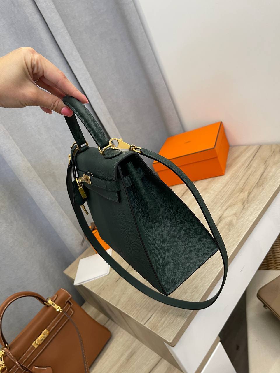 Коллекционная Kelly сумка, женская, PHW, Epsom leather 25 Hermes BP-53384 Коллекционная Kelly сумка, женская, PHW, Epsom leather 25 Hermes BP-53384