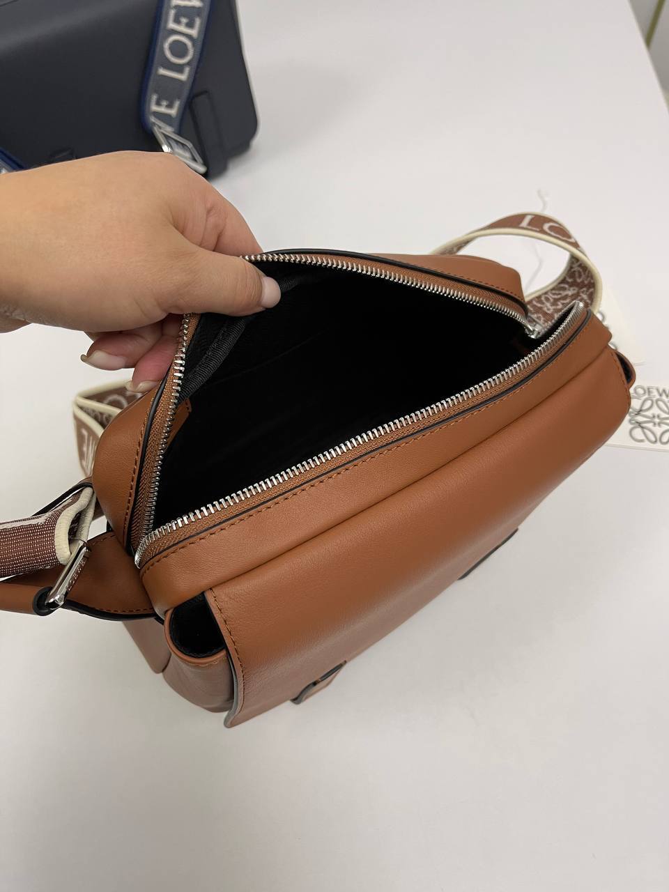 Сумка мужская Loewe стильная BP-22954 Сумка мужская Loewe стильная BP-22954