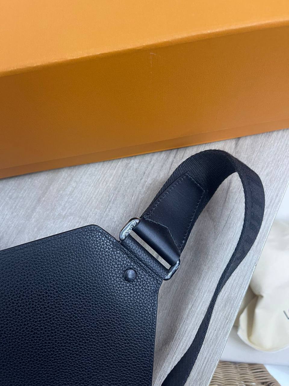 Сумка-слинг Louis Vuitton стильная BP-33282 Сумка-слинг Louis Vuitton стильная BP-33282