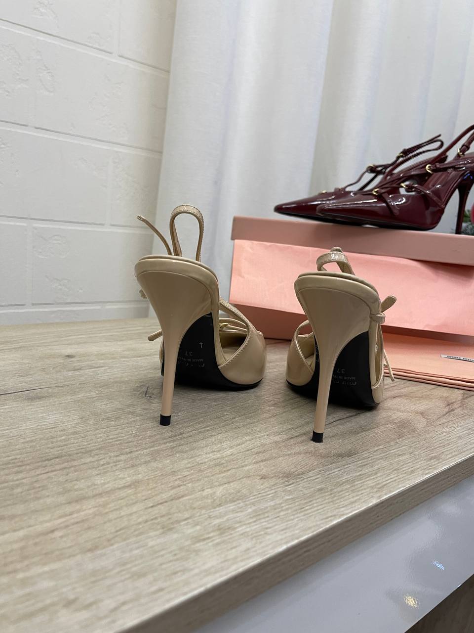 Повседневные туфли Miu Miu BP-45164 Повседневные туфли Miu Miu BP-45164