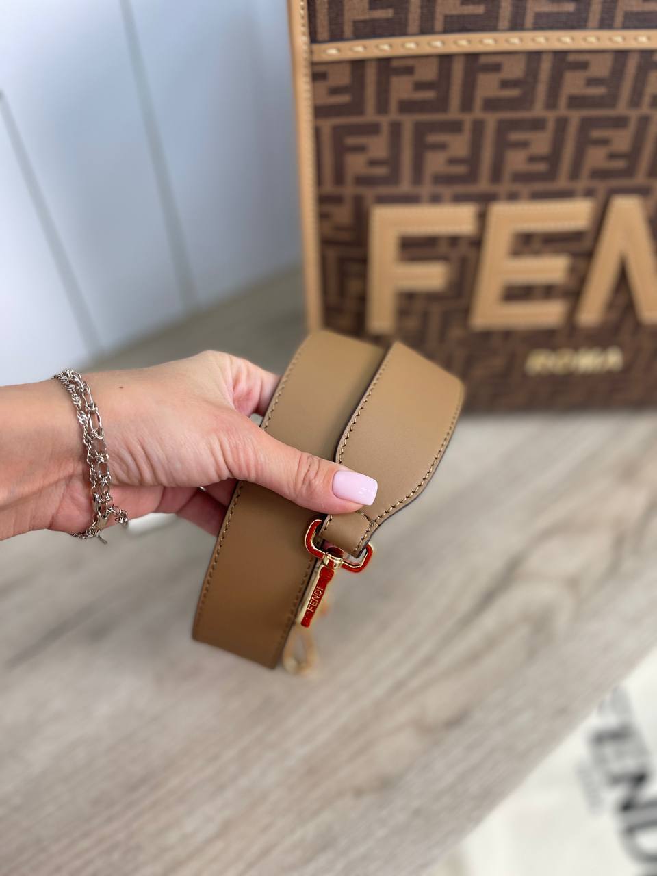 Женская сумка 36 см элитная Fendi BP-18379 Женская сумка 36 см элитная Fendi BP-18379