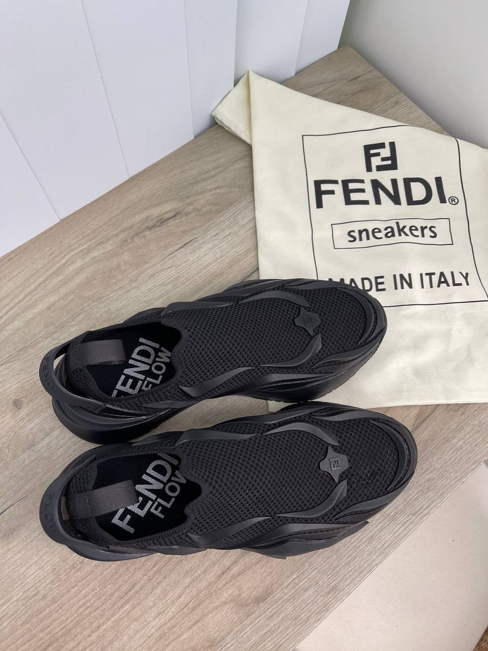 Fendi стильные кроссовки BP-13329 Fendi стильные кроссовки BP-13329