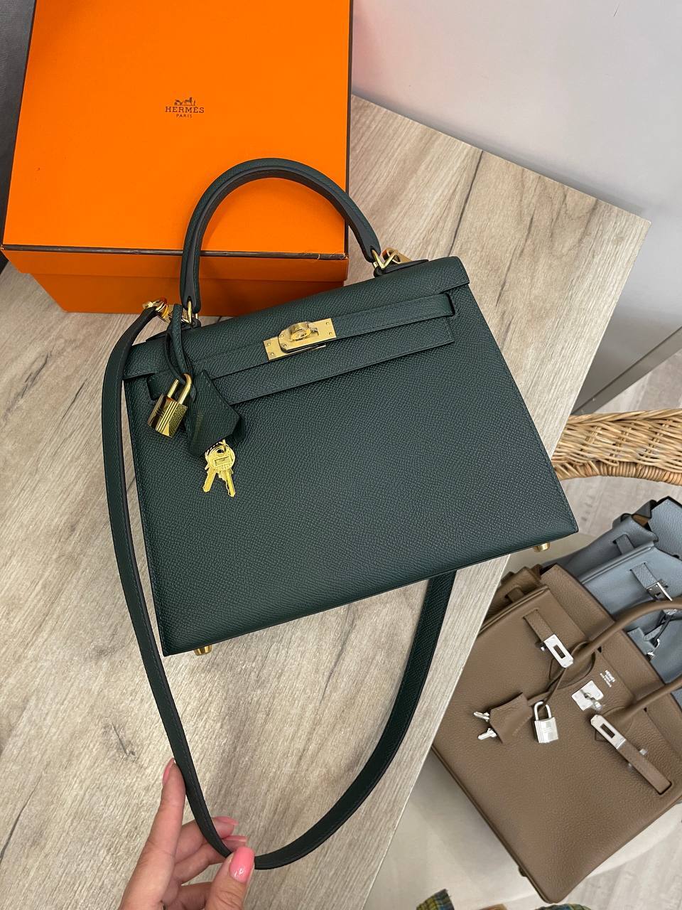 Коллекционная Kelly сумка, женская, PHW, Epsom leather 25 Hermes BP-53384 Коллекционная Kelly сумка, женская, PHW, Epsom leather 25 Hermes BP-53384