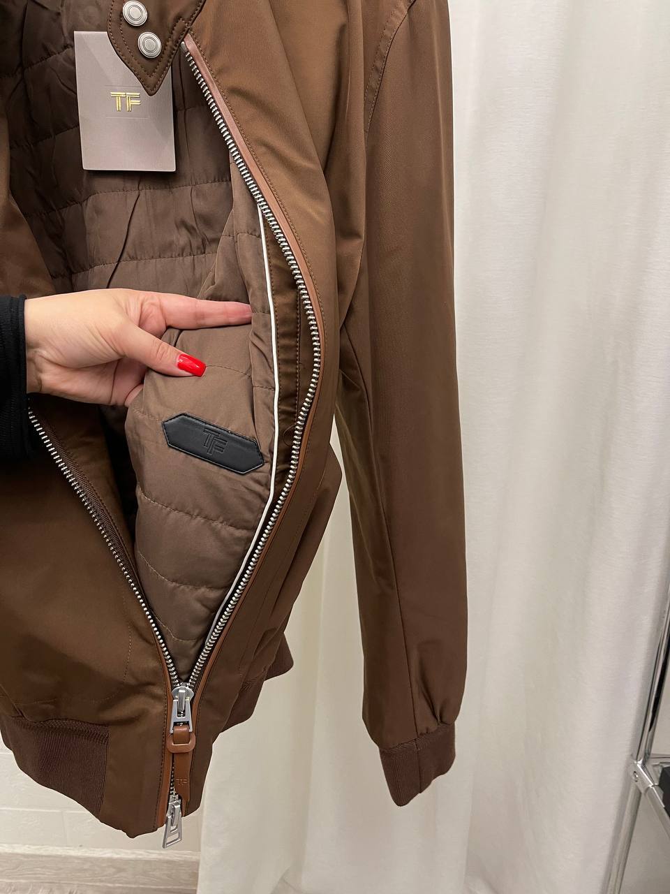 Куртка Tom Ford BP-46848 стильная Куртка Tom Ford BP-46848 стильная