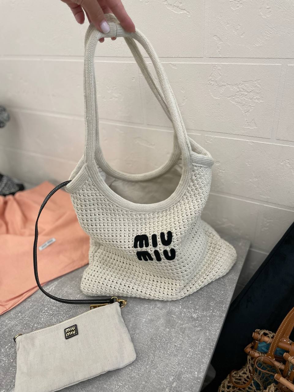 Коллекционная сумка женская белая Miu Miu BP-52468 Коллекционная сумка женская белая Miu Miu BP-52468