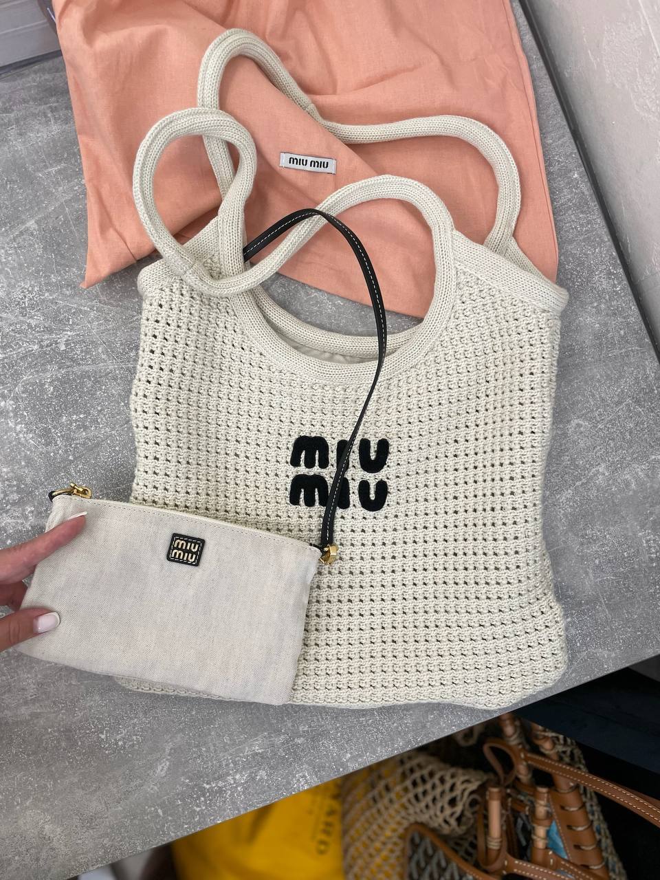 Коллекционная сумка женская белая Miu Miu BP-52468 Коллекционная сумка женская белая Miu Miu BP-52468