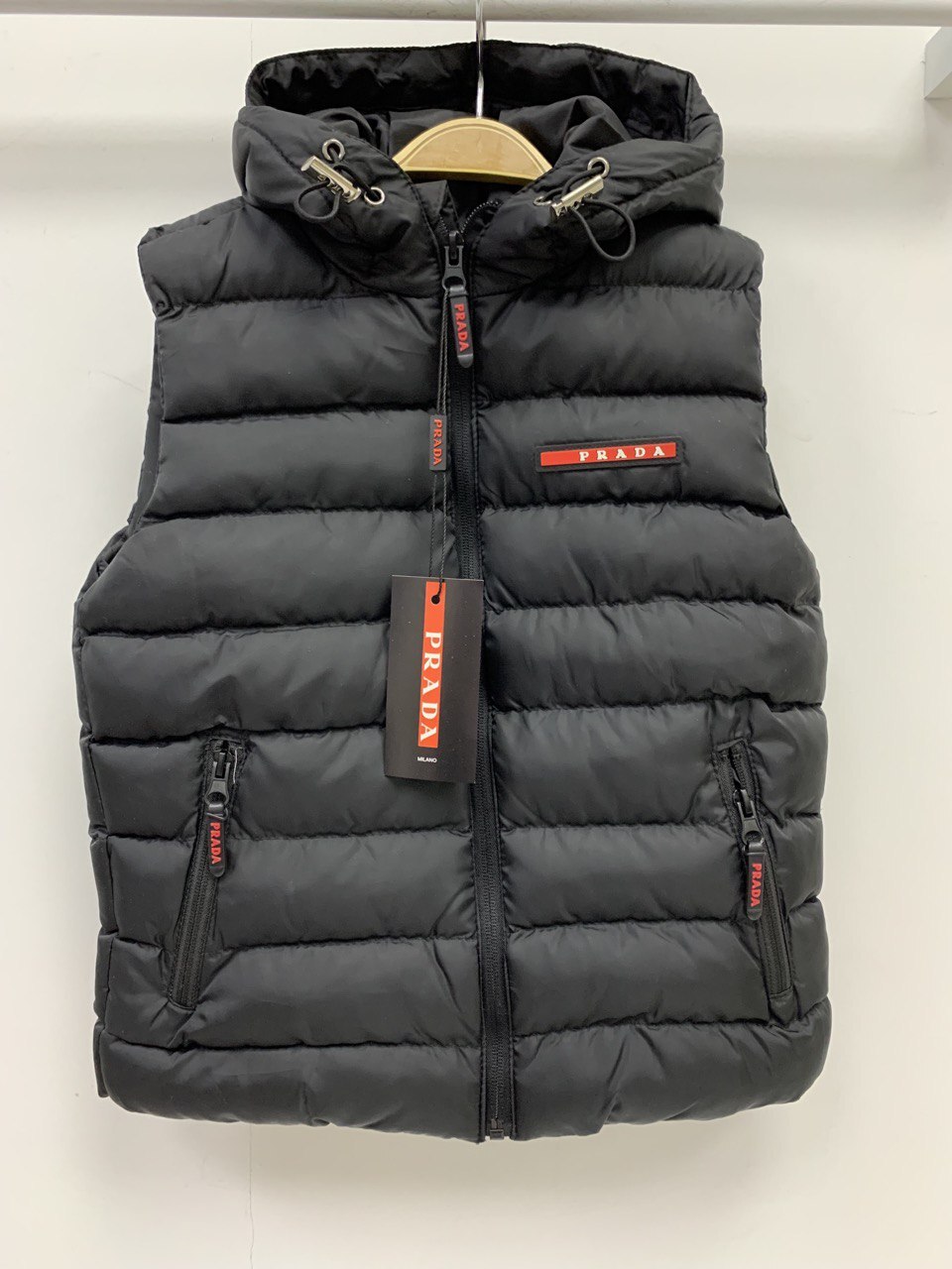 Жилет эксклюзивный Prada BP-28157 Жилет эксклюзивный Prada BP-28157