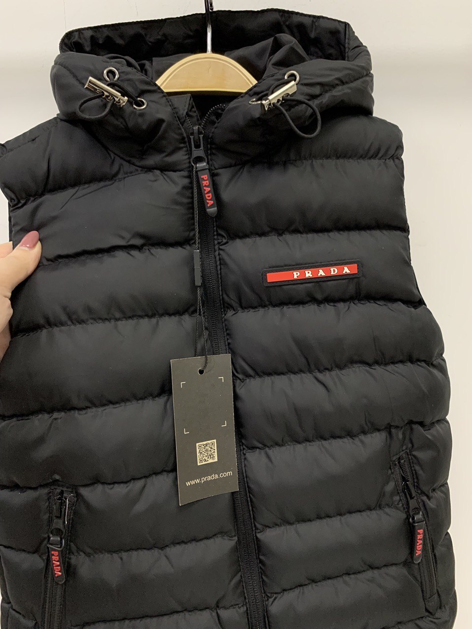 Жилет эксклюзивный Prada BP-28157 Жилет эксклюзивный Prada BP-28157