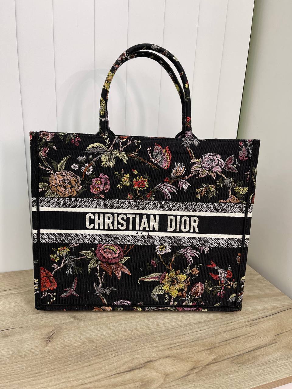 Черная женская сумка с рисунками 42 см премиум Christian Dior BP-25517 Черная женская сумка с рисунками 42 см премиум Christian Dior BP-25517