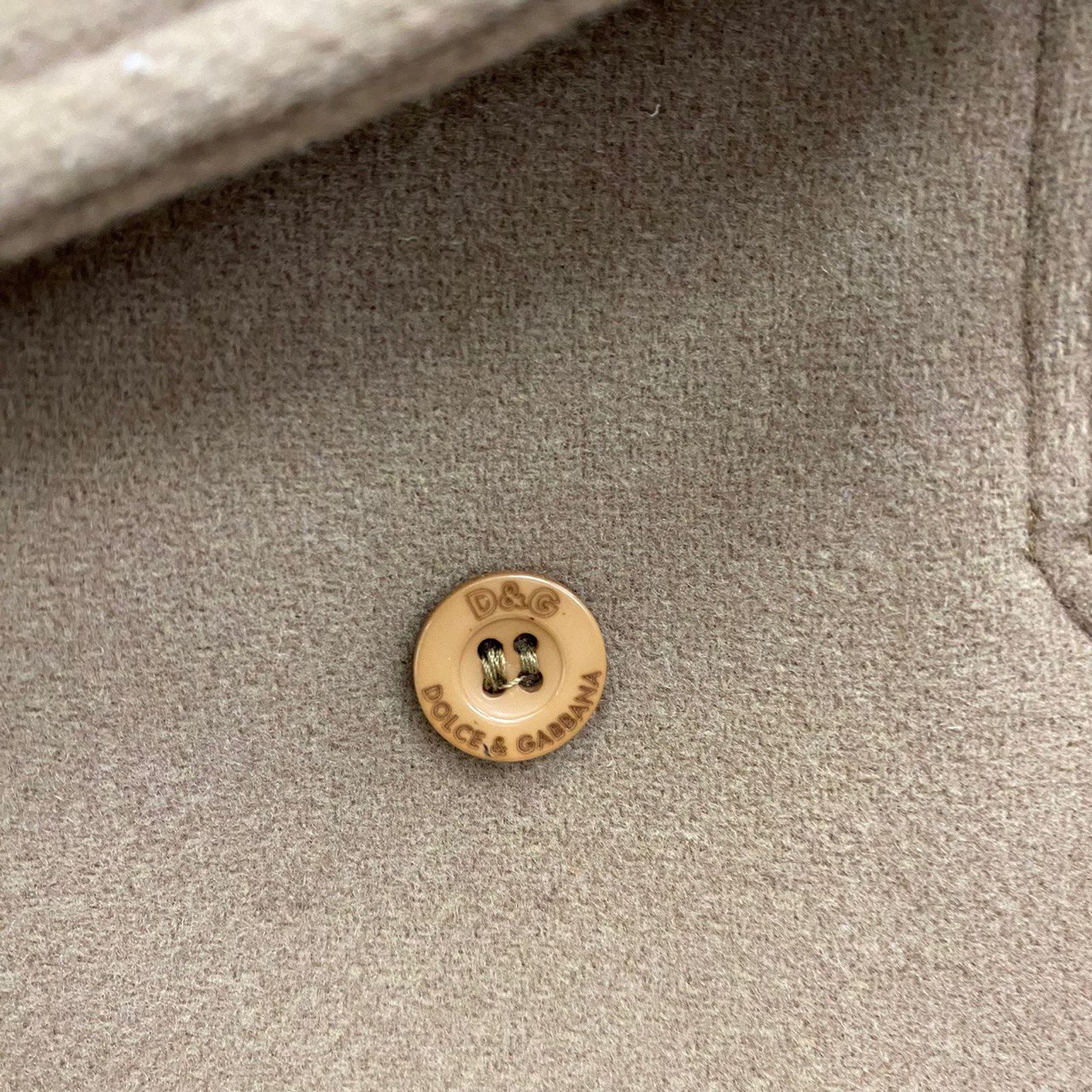 Пальто лимитное Dolce & Gabbana BP-28945 Пальто лимитное Dolce & Gabbana BP-28945