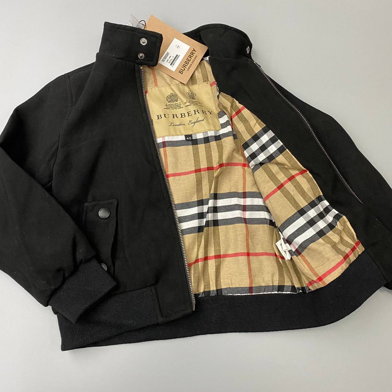 Бомбер премиальный Burberry BP-16013 Бомбер премиальный Burberry BP-16013