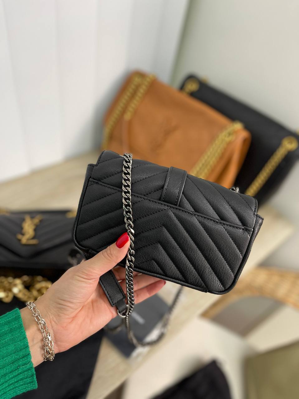 Коллекционная женская сумка Yves Saint Laurent BP-23875 Коллекционная женская сумка Yves Saint Laurent BP-23875