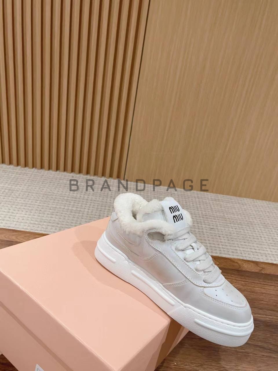 Кроссовки с мехом Miu Miu BPLUX12479 Кроссовки с мехом Miu Miu BPLUX12479