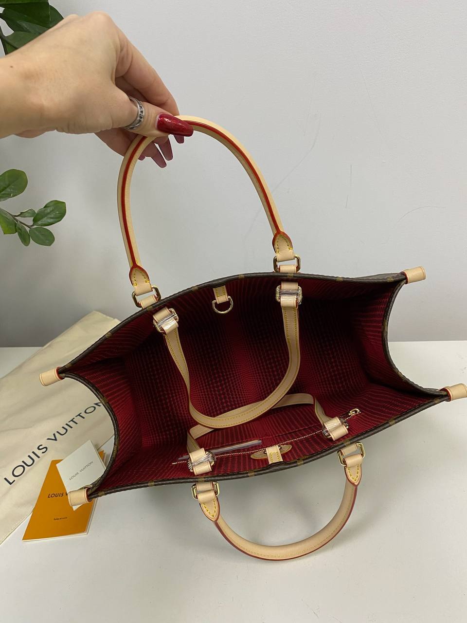 Сумка коллекционная ON THE GO Louis Vuitton BP-27101 Сумка коллекционная ON THE GO Louis Vuitton BP-27101