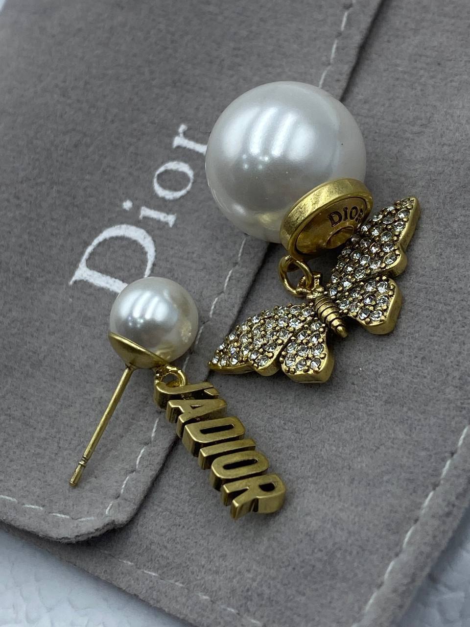 Элитные серьги Christian Dior BP-43633 Элитные серьги Christian Dior BP-43633