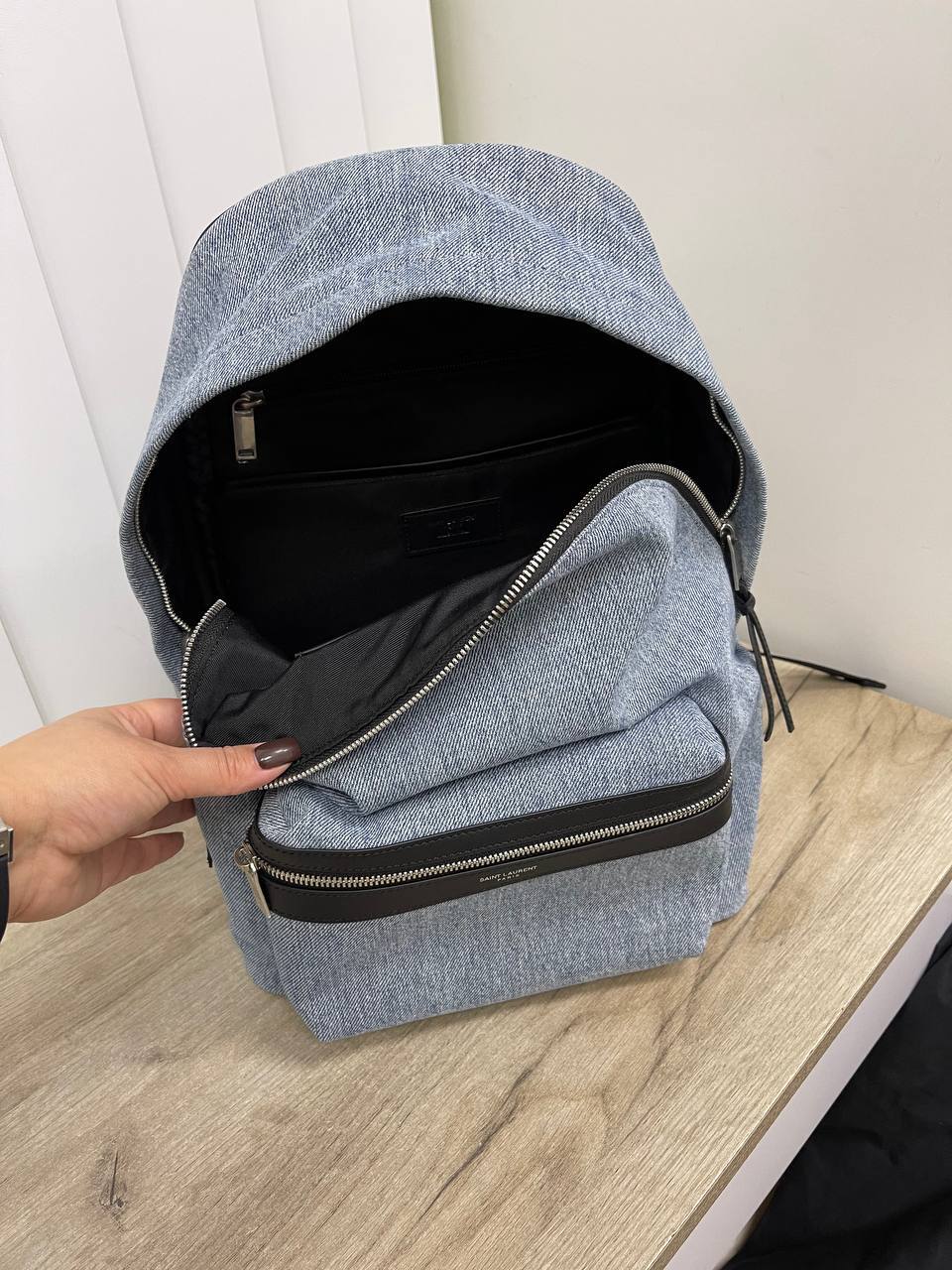 Рюкзак элитный Yves Saint Laurent BP-23960 Рюкзак элитный Yves Saint Laurent BP-23960