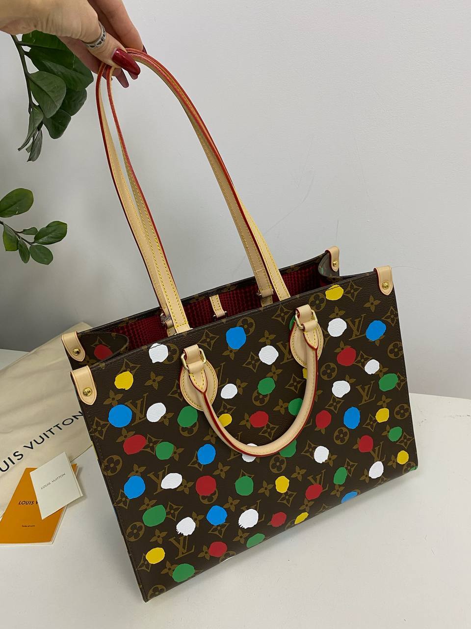 Сумка коллекционная ON THE GO Louis Vuitton BP-27101 Сумка коллекционная ON THE GO Louis Vuitton BP-27101