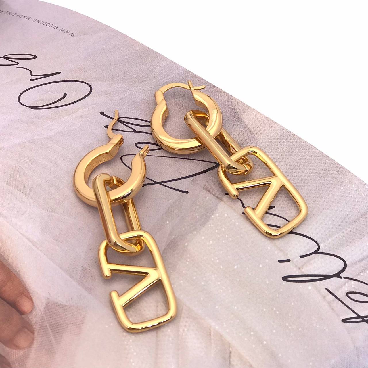 Коллекционные серьги Valentino BP-27957 Коллекционные серьги Valentino BP-27957