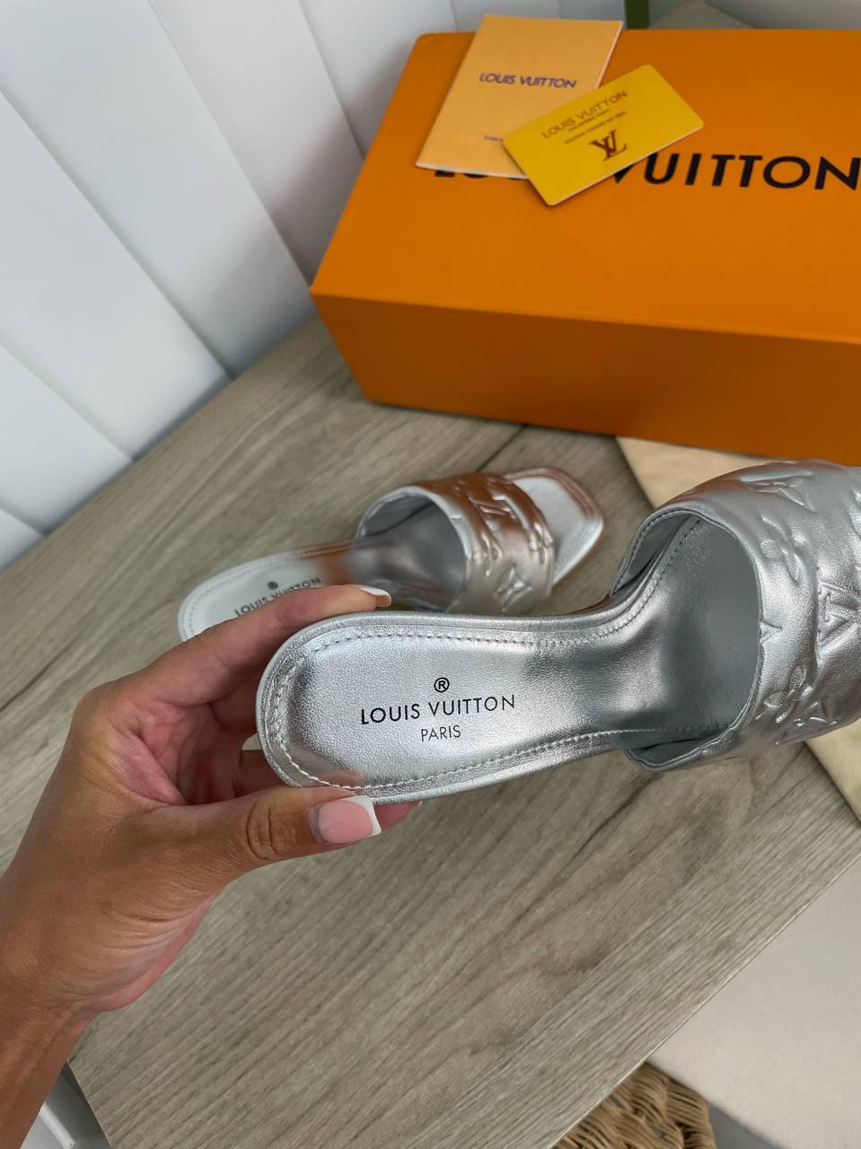 Коллекционные босоножки Louis Vuitton BP-15189 Коллекционные босоножки Louis Vuitton BP-15189