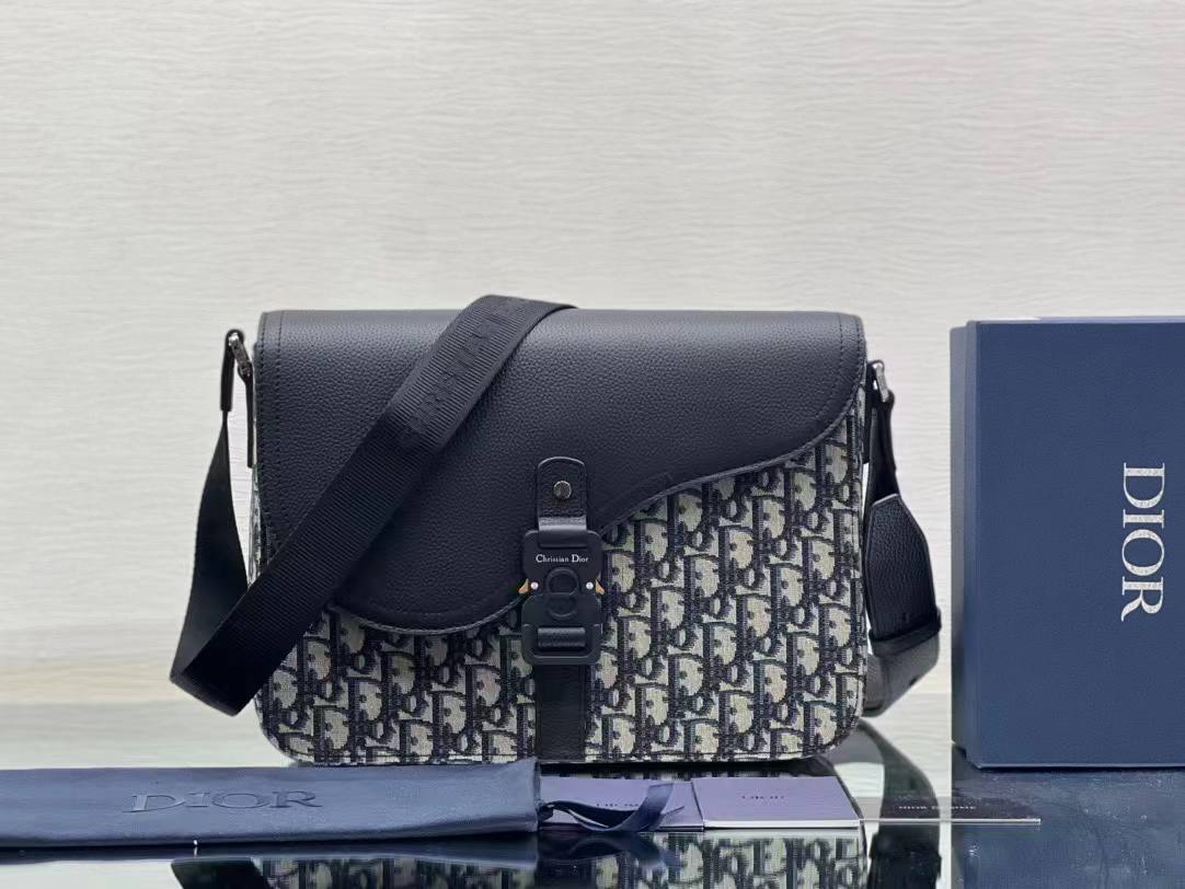 Christian Dior мессенджер стильный BP-36262 Christian Dior мессенджер стильный BP-36262